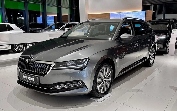 Skoda Superb cena 185990 przebieg: 4, rok produkcji 2024 z Międzybórz małe 79